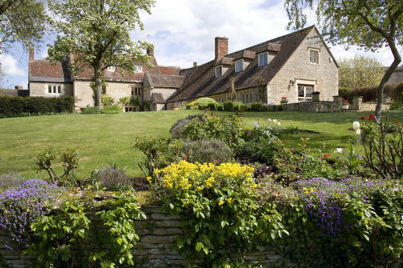 The Old Manor House Bed & Breakfast Halford  Dış mekan fotoğraf